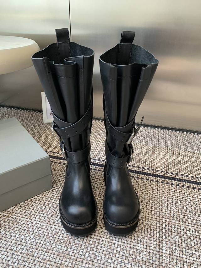 Balenciga 25Fw Venom mid-calf boots, high-calf boots, thick-soled long bootsThe