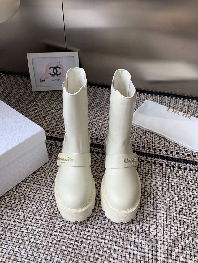 Top-of-the-line Dior 2025 Fall/Winter new D-Quest series punk-style Chelsea stre