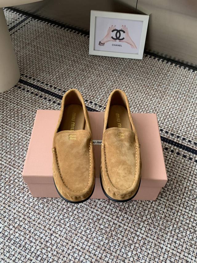 Miumiu Miu Miu 25Ss' latest runway loafers for fall/winter, , are highly recomm