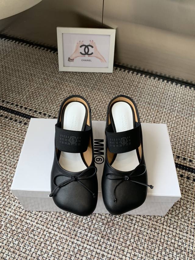 Cowhide leather surface Mm6 Margiela 25Ss latest high-heeled apple-head bow sin