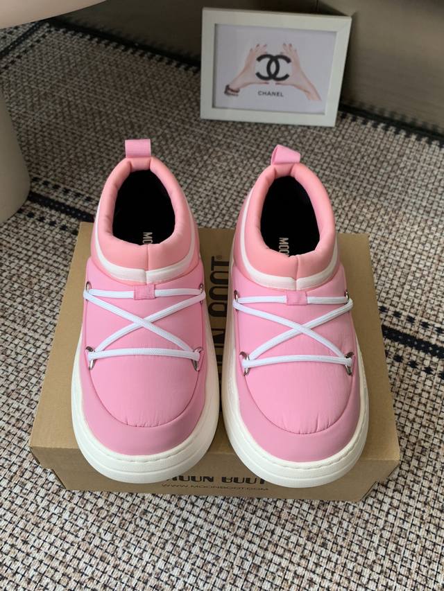 Moon Boot park series 25 new snow boots for autumn and winter . Long-term shopp