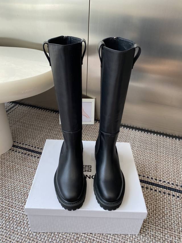 Givenchy 25Ss new Givenchy autumn/winter runway boots. A re-creation of the orig