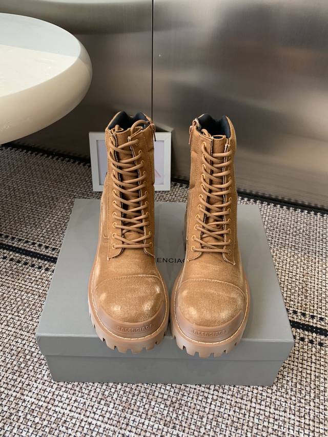 Men's Balenciaga Stomper Ankle Boots, the latest hot-selling item for winter 20