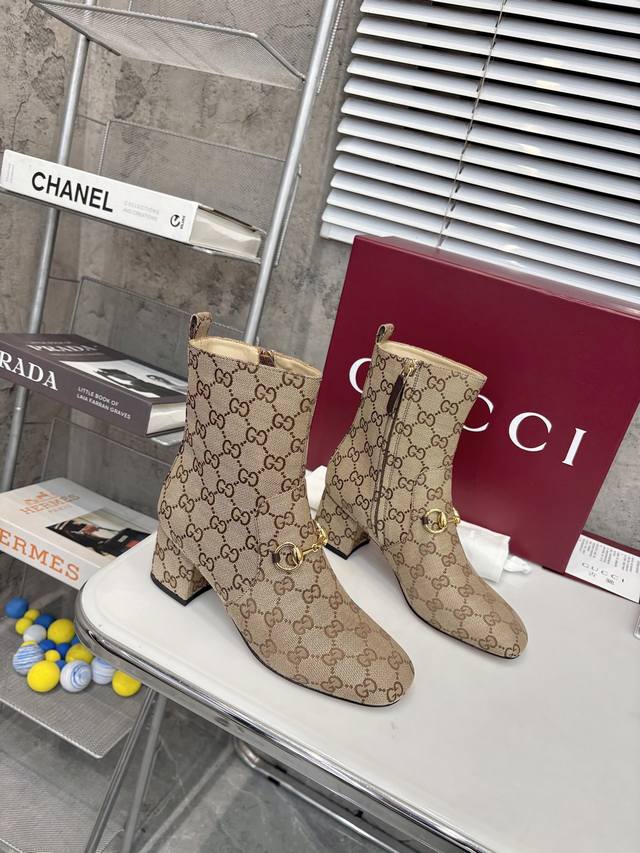 Factory p price Gucci new Gucci fashion hit cleverly uses round toe and other d