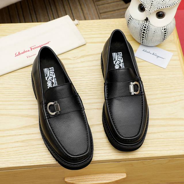 Ferragamo's premium imported men's suit shoes, a replica of the original from t