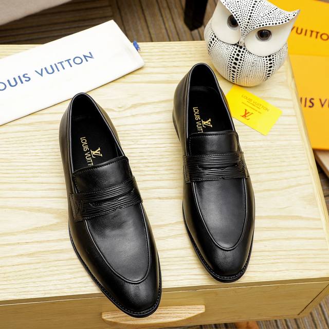 Louis Vuitton new men's casual business leather shoes are a replica of the offic