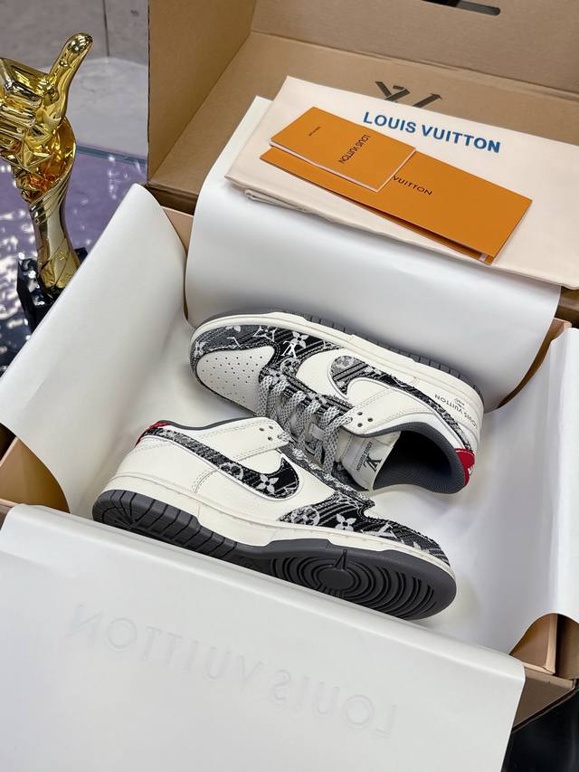 p: joint series sells like crazy couple style counter packaging as shown in the