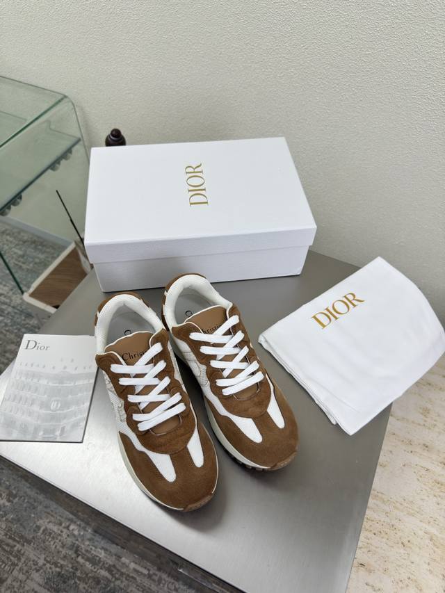 c D-letter Forrest Gump couple's Dior sneakers, , original, , brown top-grain