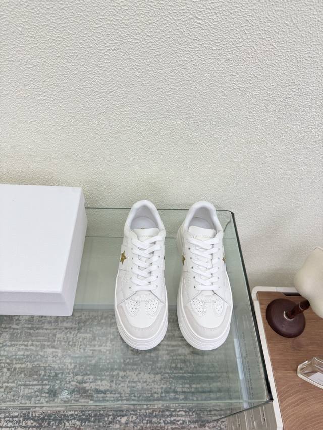 Dior platform sneakers, , original, . White, top-grain cowhide. Textured calfs