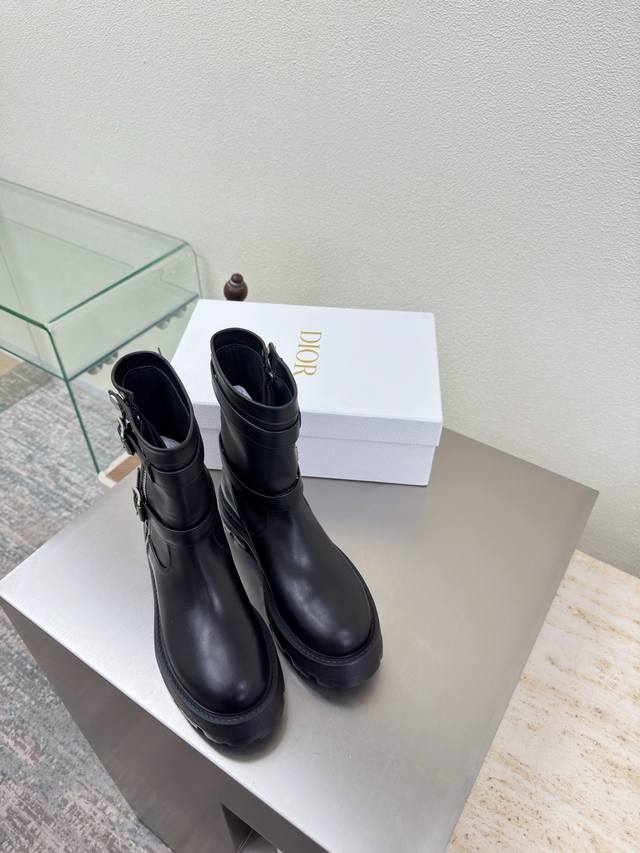 Metal zipper motorcycle boots, Dior sneakers, , original, . Black calfskin, me