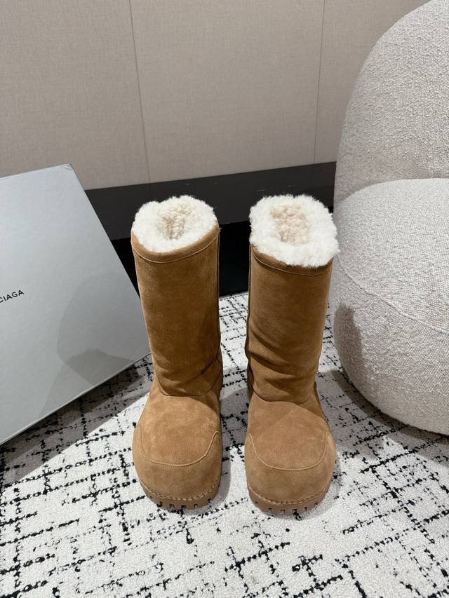 Top-of-the-line men's +20 #Couple'sBalenciaga 25 Autumn/Winter Alaska Couple's S