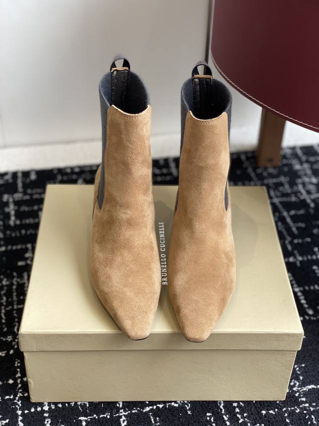 Available on-site! Brunello Cucinelli's exquisitely crafted, stylish, versatile,