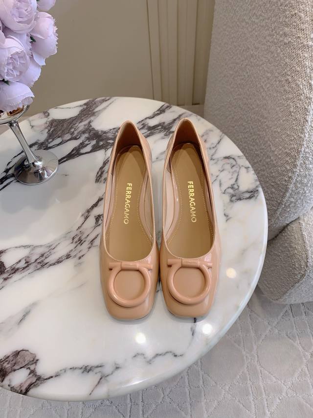 Factory price: p . Ferragam's newest chunky high-heeled shoes are exquisitely