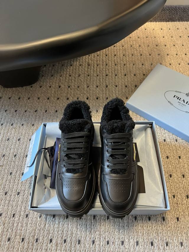 New arrival prad* 23 Prada fleece thick-soled gold label sneakers Very warm sho