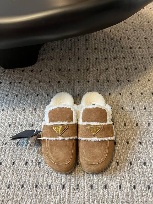 Prada* Autumn/Winter Furry Half-Slipper Collection Each style and color are tru