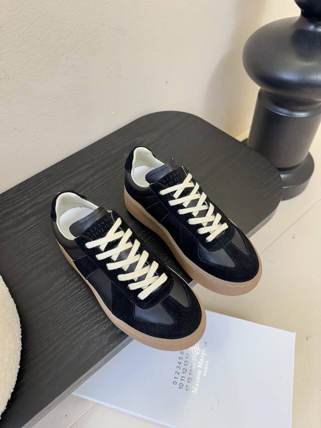 Super popular Maison Margiela training shoes Classic immortal series super comfo