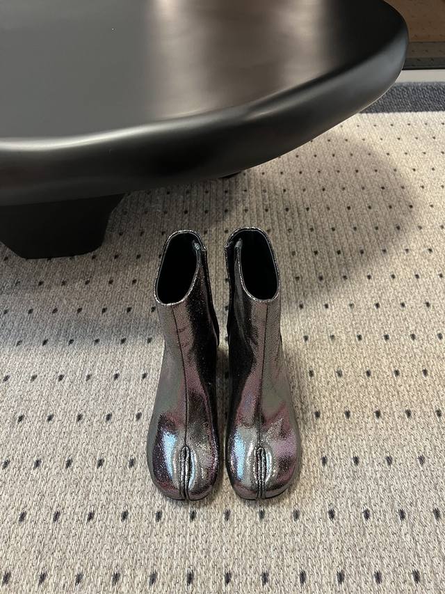 Purchasing level Maison Margiel* Margiela split-toe high-heeled short boots Mm6