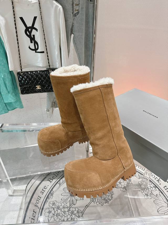 Men's and Women's Balenciaga's new wide-toe snow boots for couples, lambswool sk
