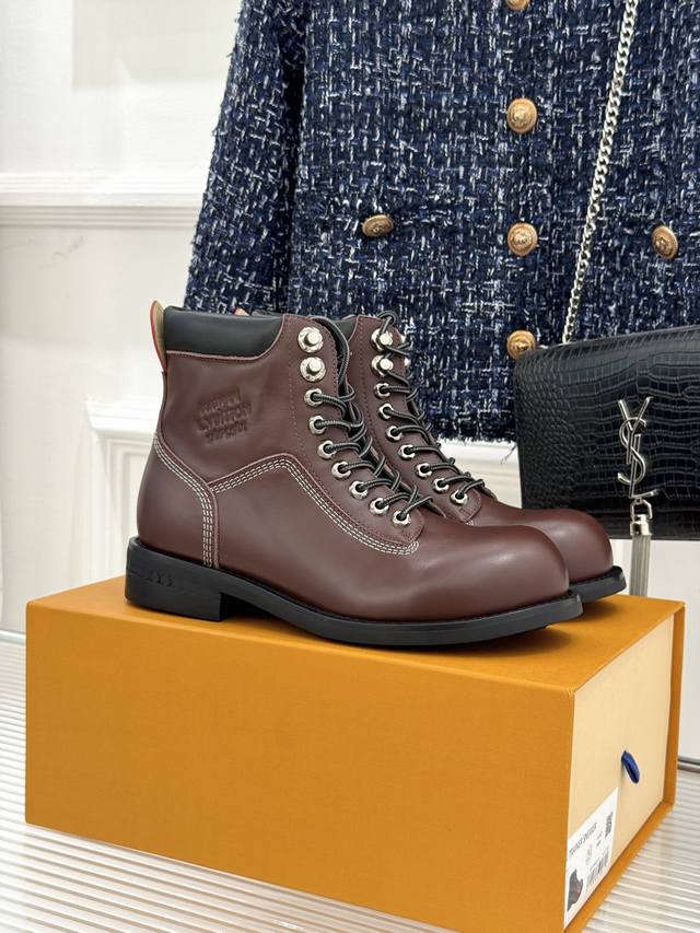 New Derby Men's Leather Shoes, Thick-Sole Business Lace-Up Loafers. These loafe