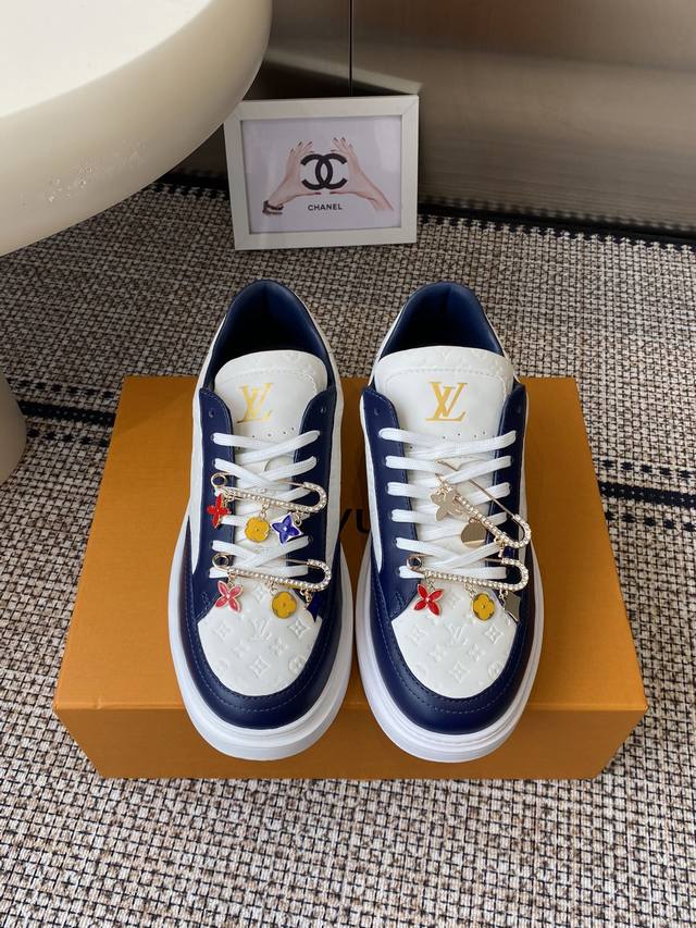 Accessories 60 Louis Vuitton Beverly Hills sneakers. The Beverly Hills sneakers