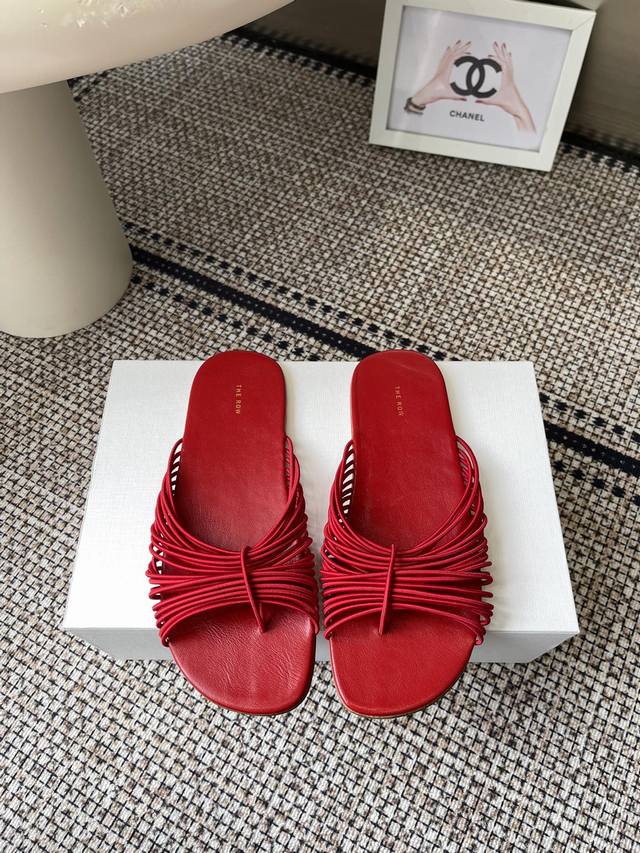 Agent-level The Row's new Roman mesh mules. I fell in love with these shoes the