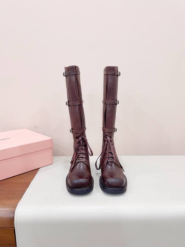 Certified Miumi8 Vs' latest autumn/winter runway hit series Round-toed lace-up p