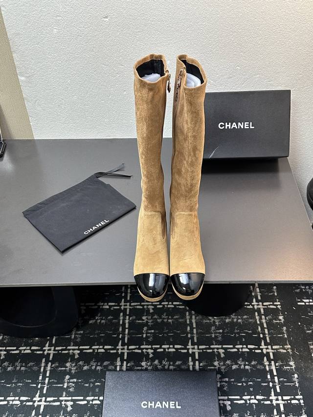 Chanel Chanel high boots thick sole chunky heel waterproof platform elegant heig Chanel Chanel high boots thick sole chunky heel waterproof platform elegant heig