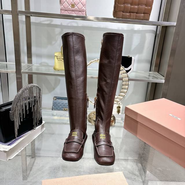 Factory Miu new 25th autumn and winter stretch boots T-stage catwalk style is p