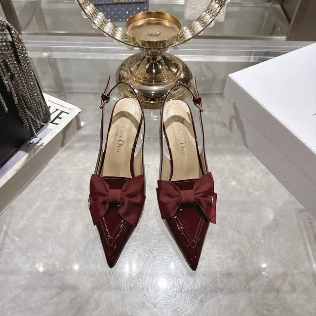 Factory Dior 25Ss Spring/Summer New Dior Pointed-Toe High-Heeled Sandals . The