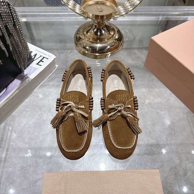 Factory slippers 50Miu Miu lace-up eyelet flats. Miu Miu 25 autumn/winter new sl
