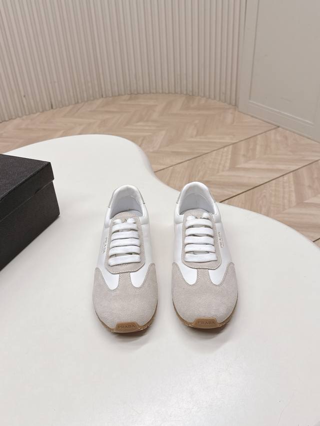 Prada 25Ss new Forrest Gump shoes and Dexterity sneakers. Crafted from premium