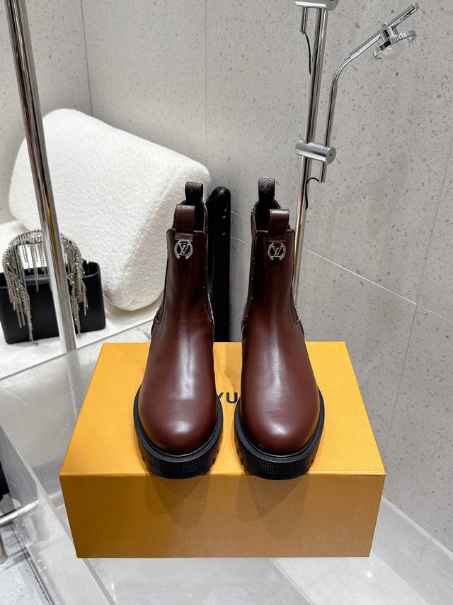 Factory Louis Vuitton 25Ss autumn and winter new Lv round toe elastic band one-