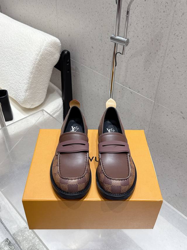 Factory Louis Vuitton 25Ss Autumn and Winter New Lv Couple's Loafers Single Sho