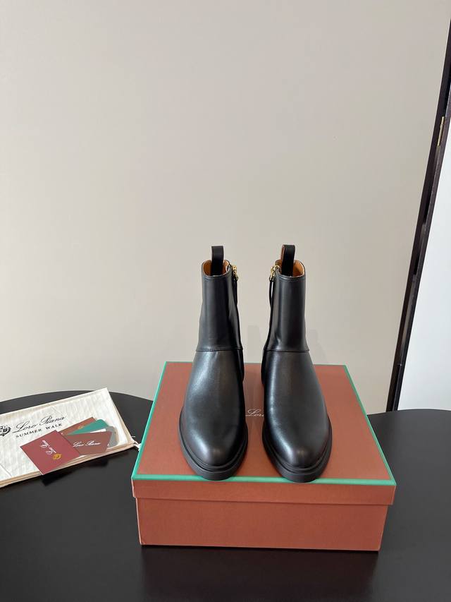 Loro Piana Lp's latest Kilda ankle boots with side zipper . This iconic ankle b