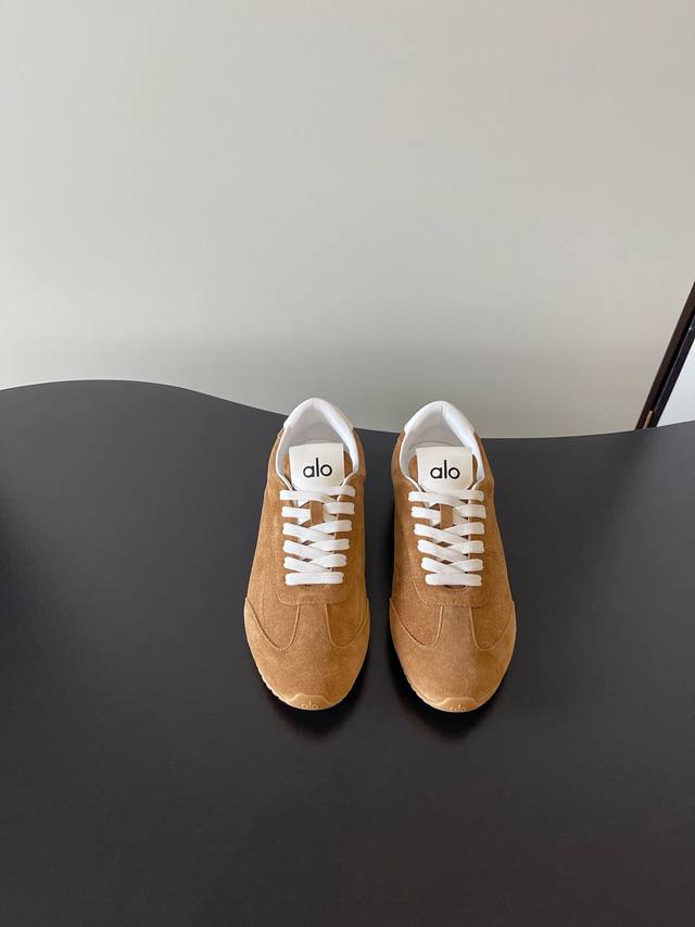 Alo's latest Miumiu series German training shoes, comfortable and casual sneaker