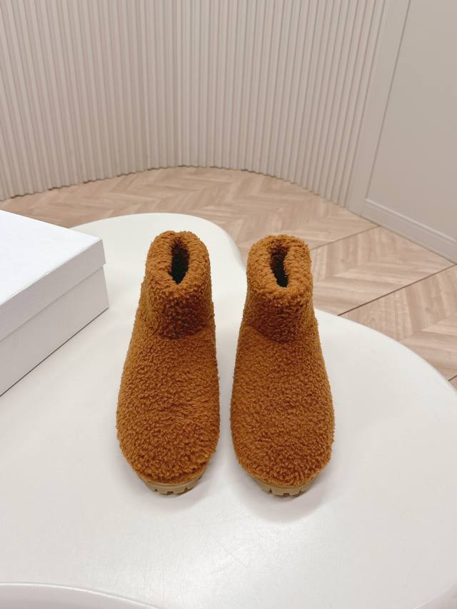 Prada 24 Autumn/Winter Furry Ankle Boots. Classic triangle buckle design for co