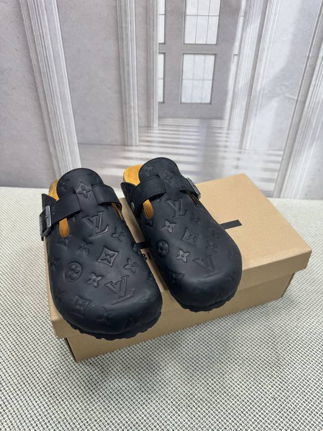 Birkenstock X Lv co-branded couple's Birkenstock shoes casual open-toe slippersB