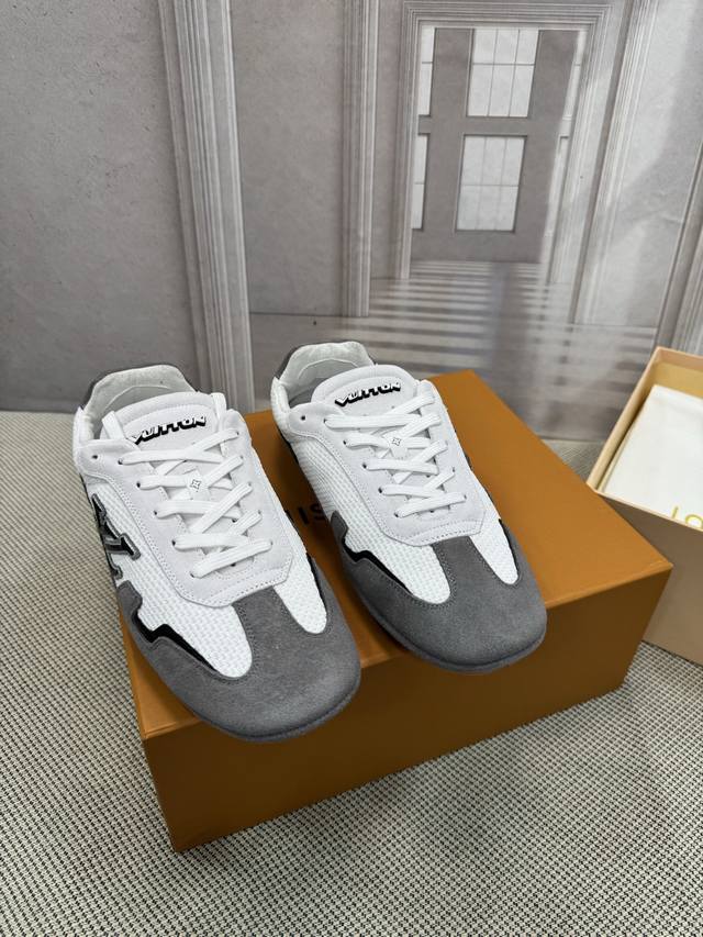 Slv Louis Vuitton Spring/Summer catwalk-style Trall casual sneakers. Originally