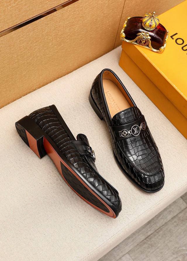 Product Trademark: Louis Vuitton Casual Leather Shoes Standard Sizes: 38-44, 45