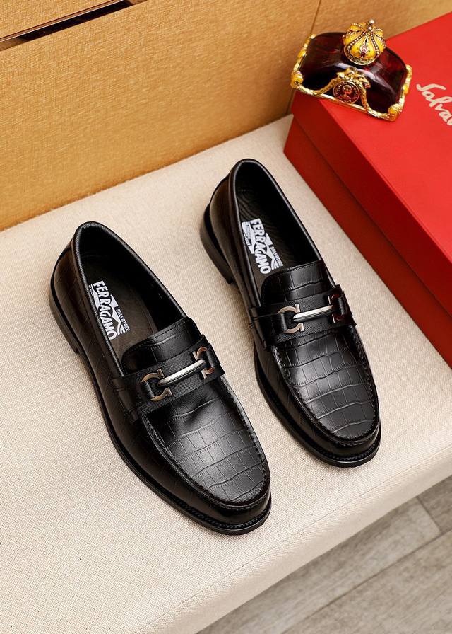 Product Trademark: Ferragamo Casual Leather Shoes Standard Sizes: 38-44, 45, 46