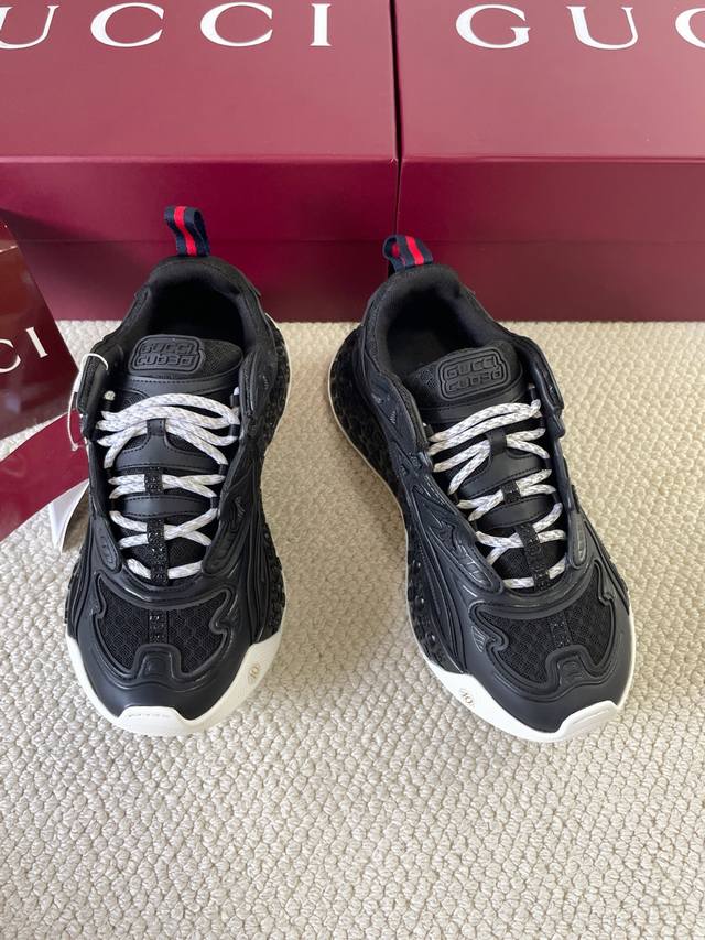 gucci Gucci's top version, the latest catwalk model 2025 Spring and Summer serie