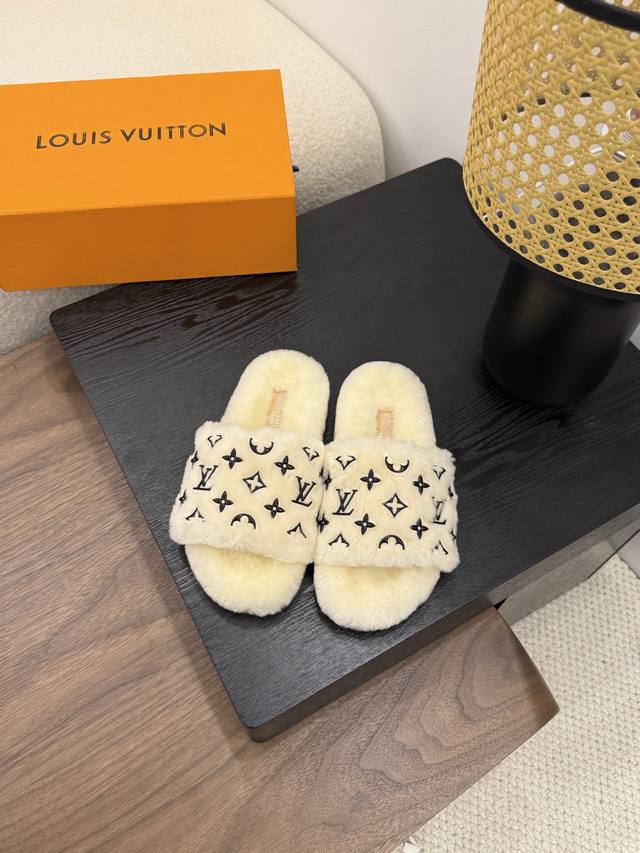 louis Vuitton 2025 new wool slippers, fine and soft wool , made of top quality