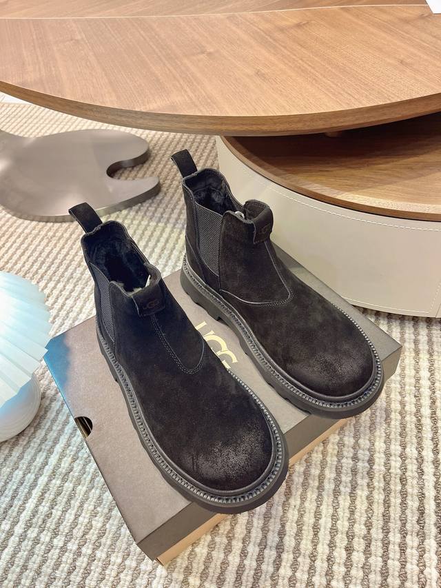 2025 new men's style . Winter snow boots and furry shoes are also 100% stylish