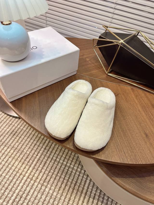 Full fur Alo niche fashion brand F042 2025Ss autumn and winter new half-covered