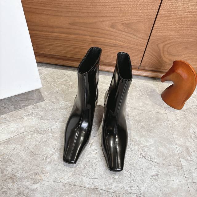 Factory Hidemi 2025 autumn and winter new square toe boots, every season is ama