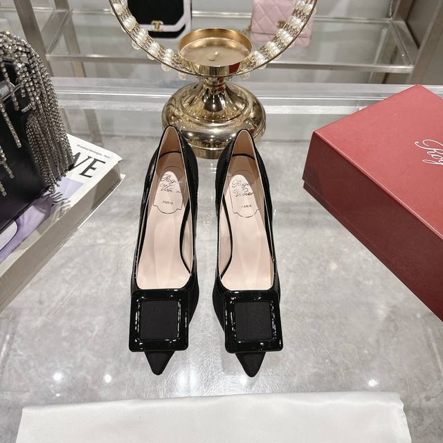 Factory 25 new Rv painted square buckle single shoes high heels Inspired by the