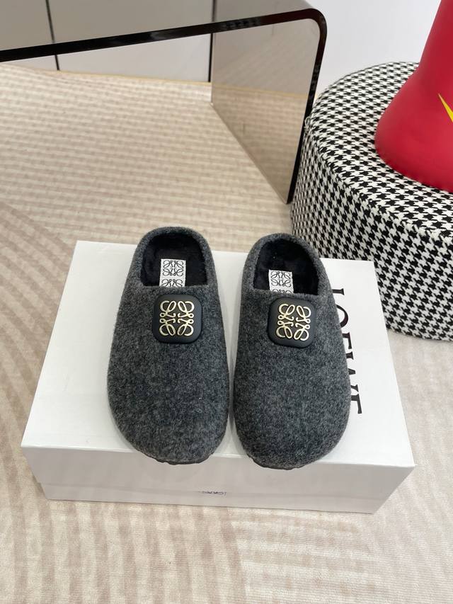 Loewe 25Ss new autumn wool slippers Ease three-petal toe full leather wrapped Bi