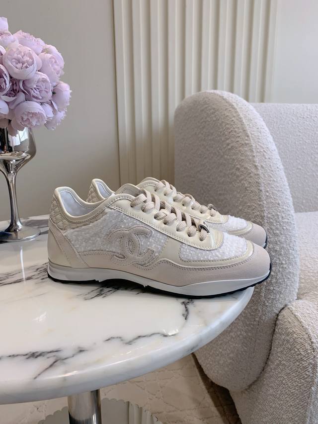 Factory price p Chane*'s newest casual shoes and sneakers, Coco, are a must-hav