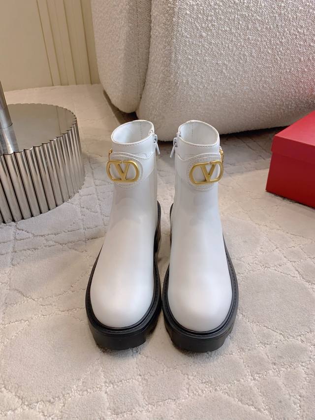 Factory price p Valentin*'s new thick-soled Chelsea ankle boots are tall and st