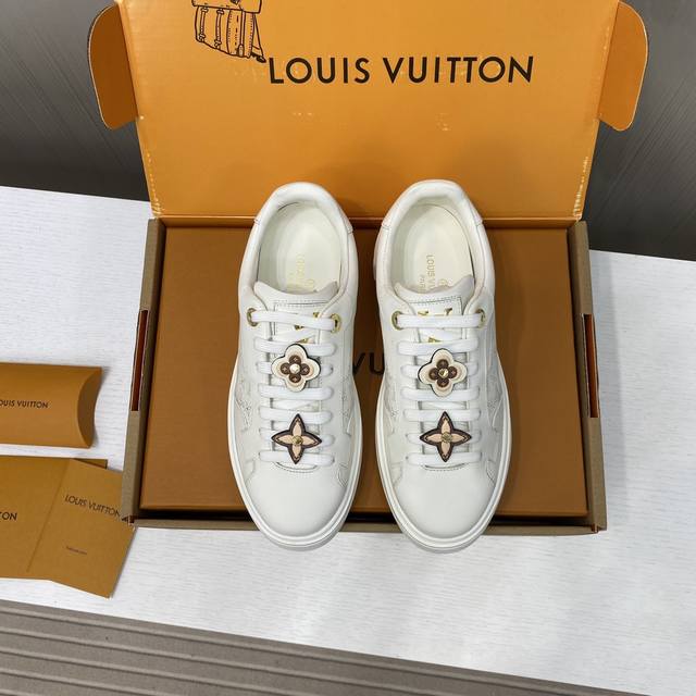Factory Price: p 25Ss Early Fall Runway New Louis Vuiteeon Lv Tilted Series Thi